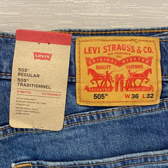 Levis 505 Jeans Mens 36 x 32 Straight Leg Regular Fit Medium Wash Denim - Picture 4 of 13